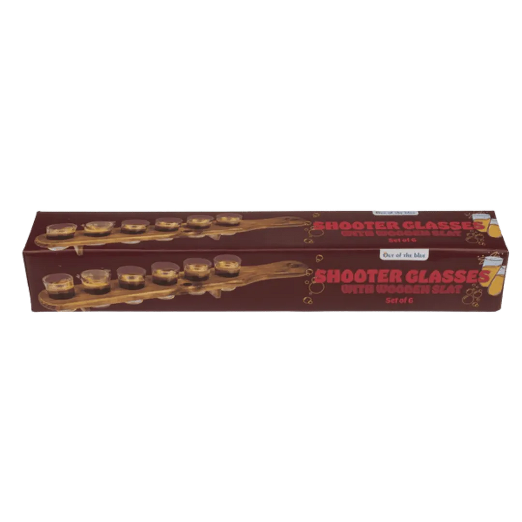 Detail van Shotglaasjes Serveerplank - Houten Lat met 6 Glaasjes - Cadeautip voor bierliefhebbers